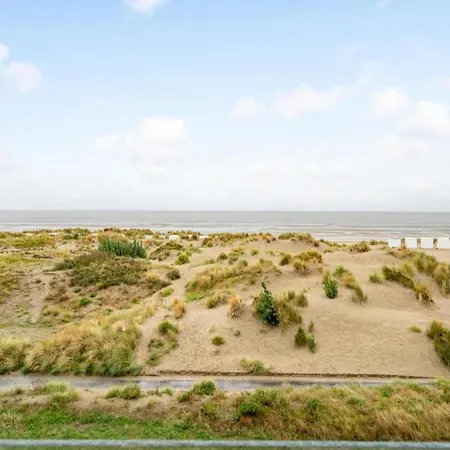 Plaza I 1822 With A Private Balcony Oostduinkerke
